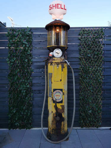 Pompe à essence RICHFIELD américaine de 1937 restaurée